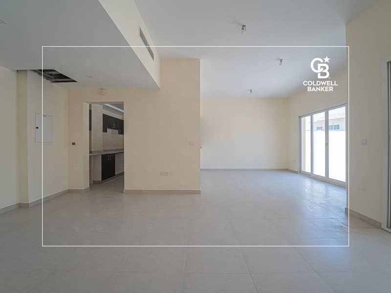 Spacious 4-BR Villa in Palmarosa, Wadi Al Safa 7 Spacious 4-BR Villa in Palmarosa, Wadi Al Safa 7