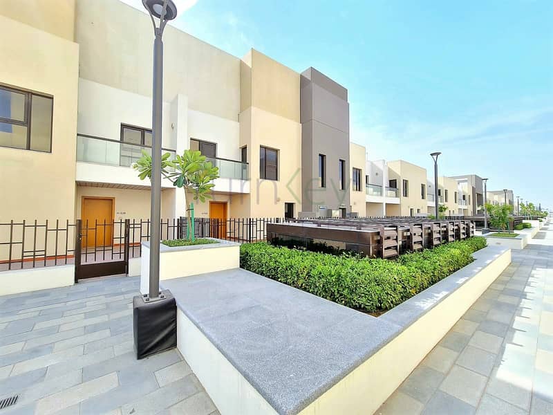 Hot Deal|Brand New|3Bed|Podium Townhouse Hot Deal|Brand New|3Bed|Podium Townhouse