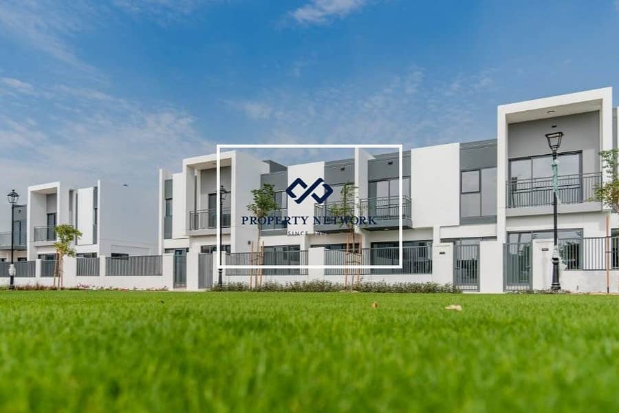 Single Row| On Green Belt | Next to Pool & Park Single Row| On Green Belt | Next to Pool & Park