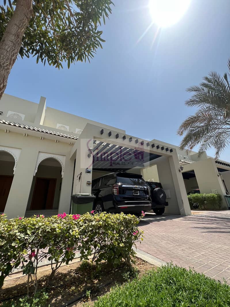 3BR+ MAID ROOM TOWNHOUSE | CORNER UNIT | HOT DEAL 3BR+ MAID ROOM TOWNHOUSE | CORNER UNIT | HOT DEAL