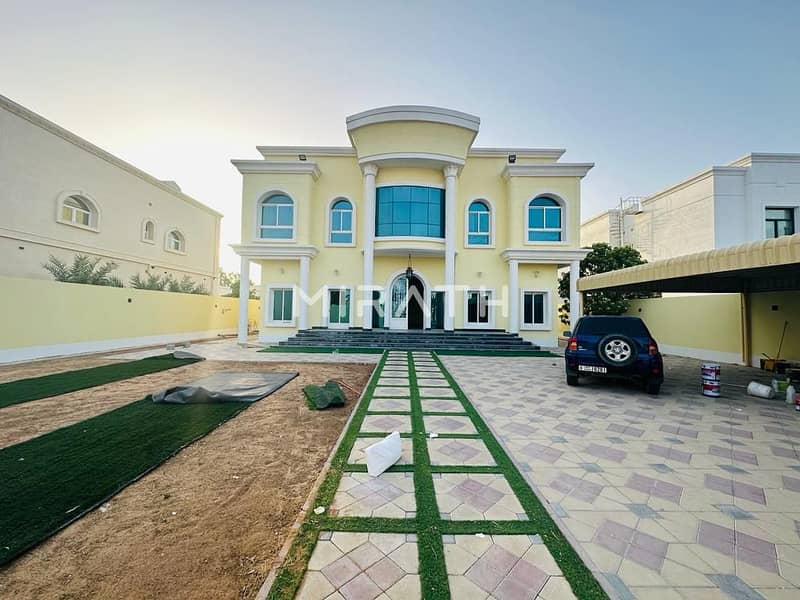 RENOVATED 5BR VSPACIOUS VILLA WITH PRIVATE GARDEN RENOVATED 5BR VSPACIOUS VILLA WITH PRIVATE GARDEN