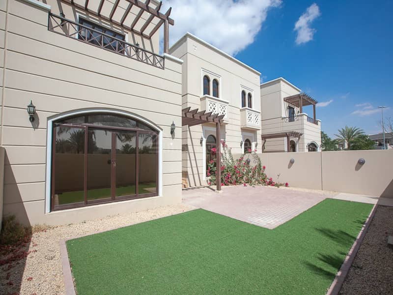 Park Facing | Upgraded | Rented & Single Row Park Facing | Upgraded | Rented & Single Row