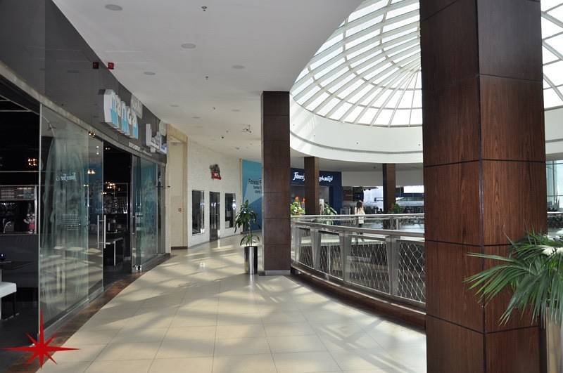 Retail Space Located in a Mall In Jumeirah
