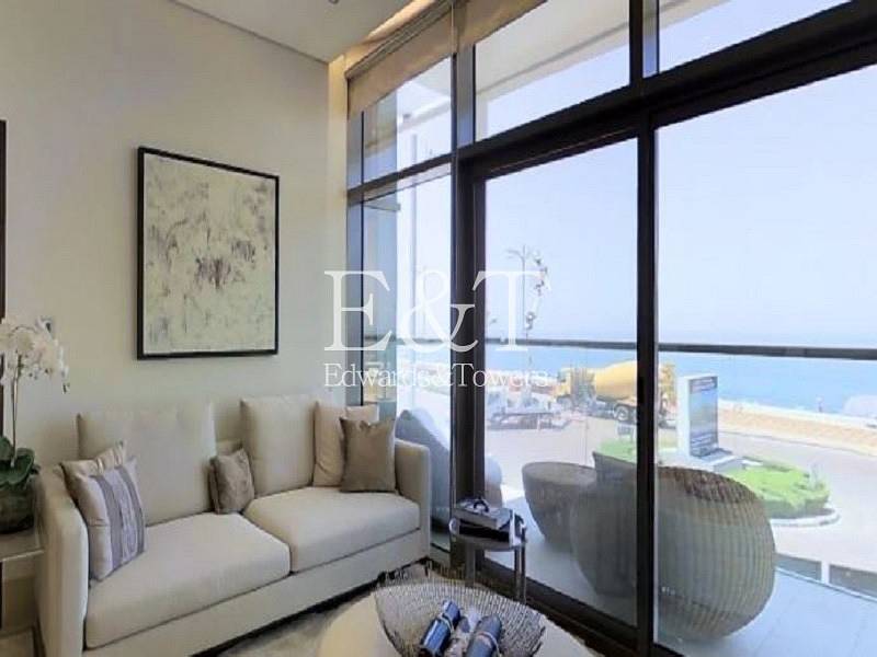 Remarkable 2 BR Apartment w/ Sea view
