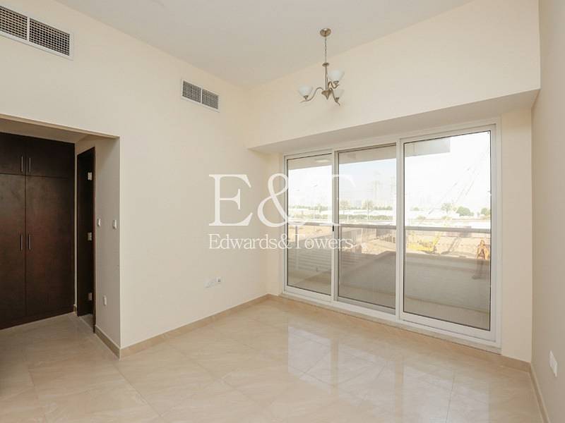 Brand new Spacious 4 Beds Townhouse