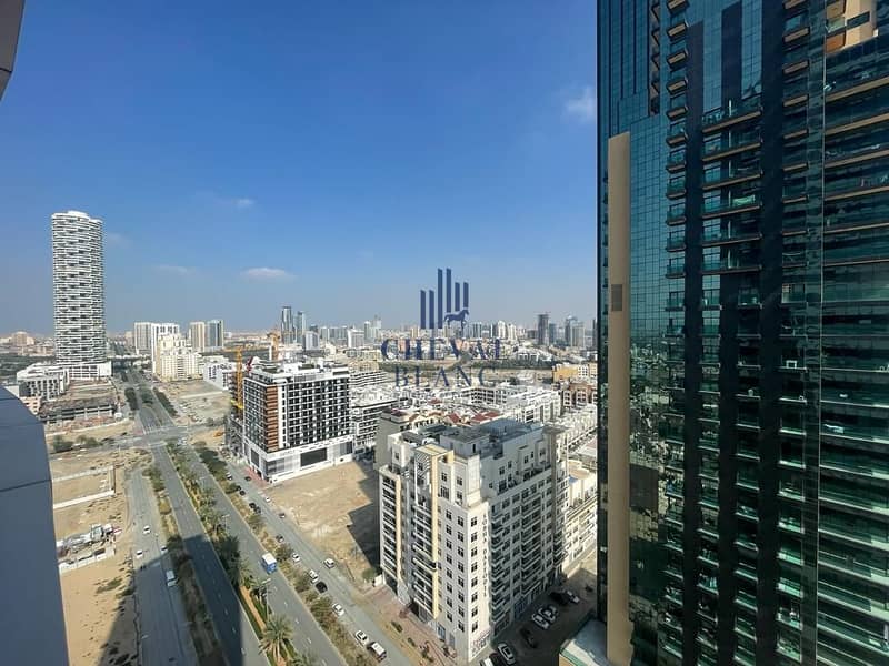 位于朱美拉环形村(JVC)，JVC第14区，O2 大厦 1 卧室的公寓 720000 AED - 6811216