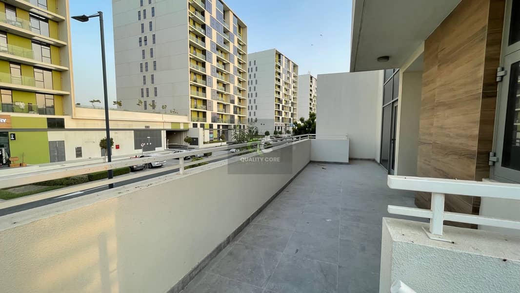 3BR+Maid+Study | Spacious | Modern | Charming 3BR+Maid+Study | Spacious | Modern | Charming