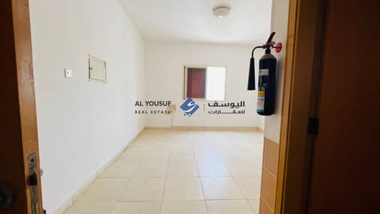 Studio for Rent in Al Sharq, Sharjah - Prime Location Studio at a Budget-Friendly Price