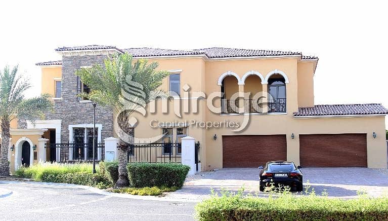 Huge Villa | Perfect Location | Luxury & Massive ! Huge Villa | Perfect Location | Luxury & Massive !