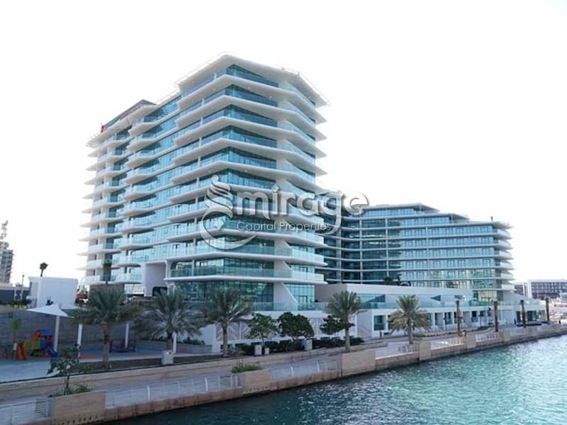 Luxury Living | Hot Deal | Full Canal View !