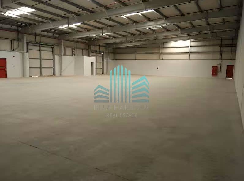 2 MONTHS FREE | 7M HEIGHT | EASY ACCESS | WITH LOADING AND UNLOADING BAY 2 MONTHS FREE | 7M HEIGHT | EASY ACCESS | WITH LOADING AND UNLOADING BAY