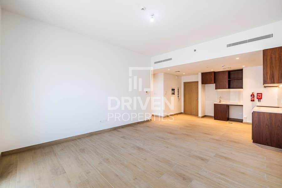 High Floor Apt with Full Marina and Sea View High Floor Apt with Full Marina and Sea View