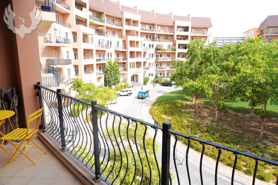 FULLY FURNISHED / AVAILABLE IMMEDIATELY. FULLY FURNISHED / AVAILABLE IMMEDIATELY.