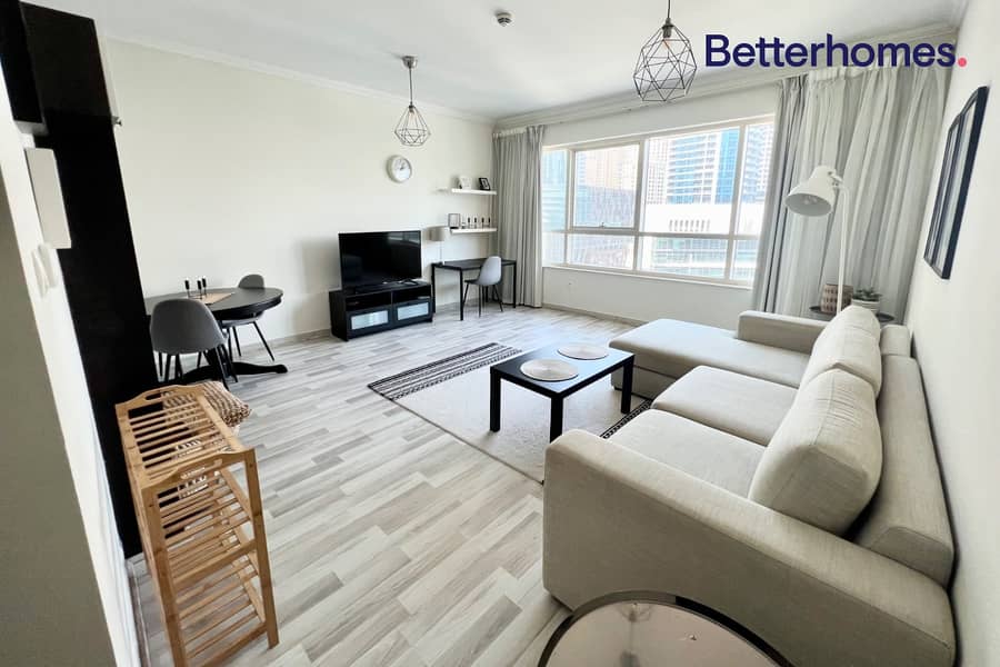 Lake View | Furnished | Upgraded | Chiller-Free Lake View | Furnished | Upgraded | Chiller-Free