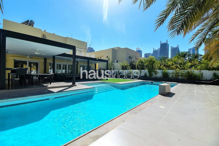 Meadows 2 | Fully upgraded | 5 bedrooms Meadows 2 | Fully upgraded | 5 bedrooms
