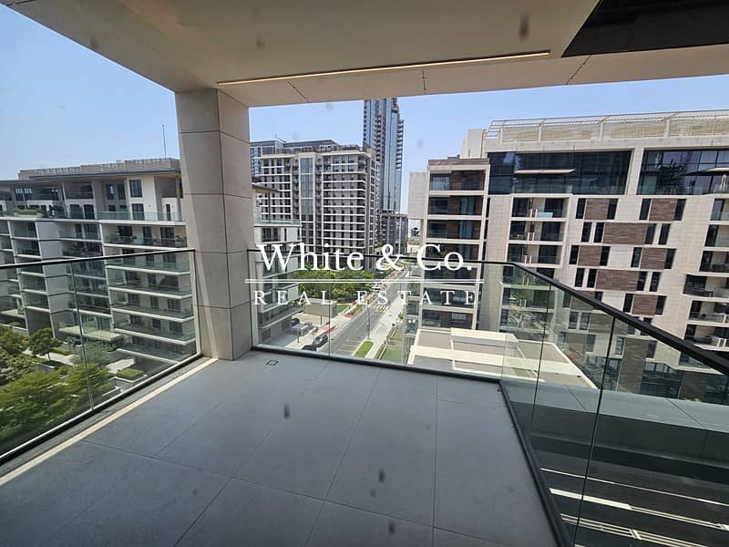 Large one bedroom | High floor | Bright Large one bedroom | High floor | Bright