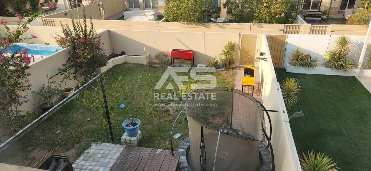 فيلا 2 غرفة نوم + دراسة 4 م للبيع بالقرب من حمام السباحة والحديقة فيلا 2 غرفة نوم + دراسة 4 م للبيع بالقرب من حمام السباحة والحديقة