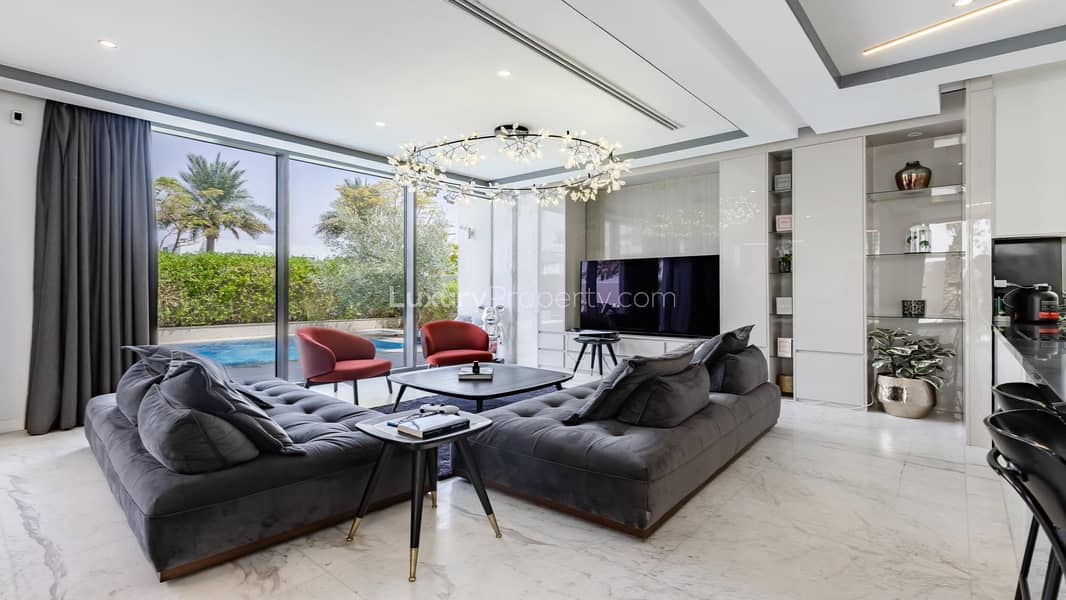 Bespoke Upgraded | Fully Furnished | Private Pool Bespoke Upgraded | Fully Furnished | Private Pool