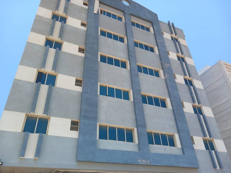 位于艾尔朱尔夫 5 卧室的住宅楼 6200000 AED - 7842374 位于艾尔朱尔夫 5 卧室的住宅楼 6200000 AED - 7842374
