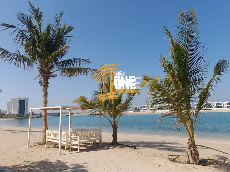 Coastal Chic Luxurious 4-Bedroom Villa for rent Coastal Chic Luxurious 4-Bedroom Villa for rent
