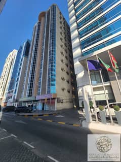 3BHK apartment in Buhaira Corniche - Window AC