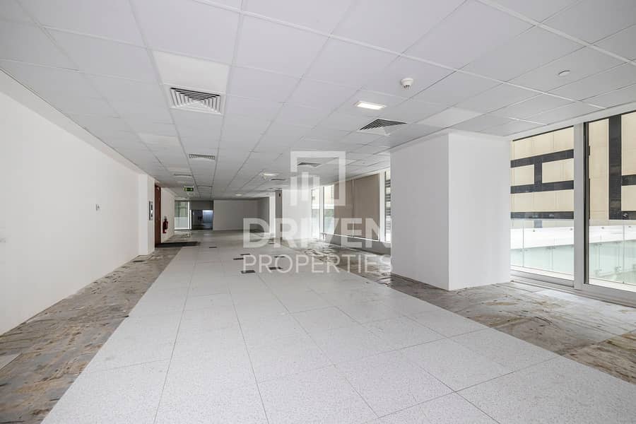 Офис в Шейх Зайед Роуд，Мэйз Тауэр, 460000 AED - 6890233