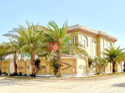 8 Bedroom Villa for Sale in Wasit Suburb, Sharjah - 8 BR Villa Sharjah | 10 Parking Lot | Gym Equipments