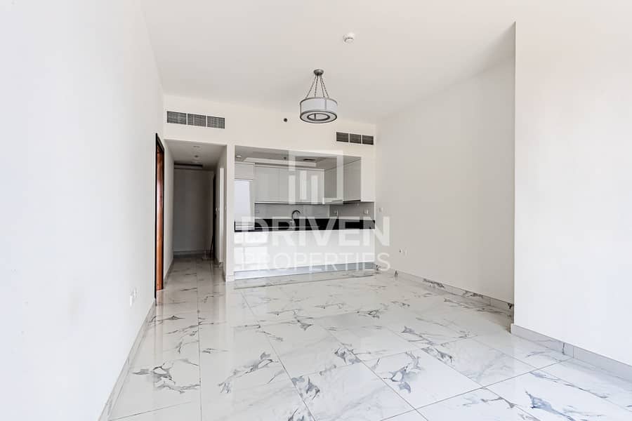 Bright Unit | Modern Layout | Canal View Bright Unit | Modern Layout | Canal View