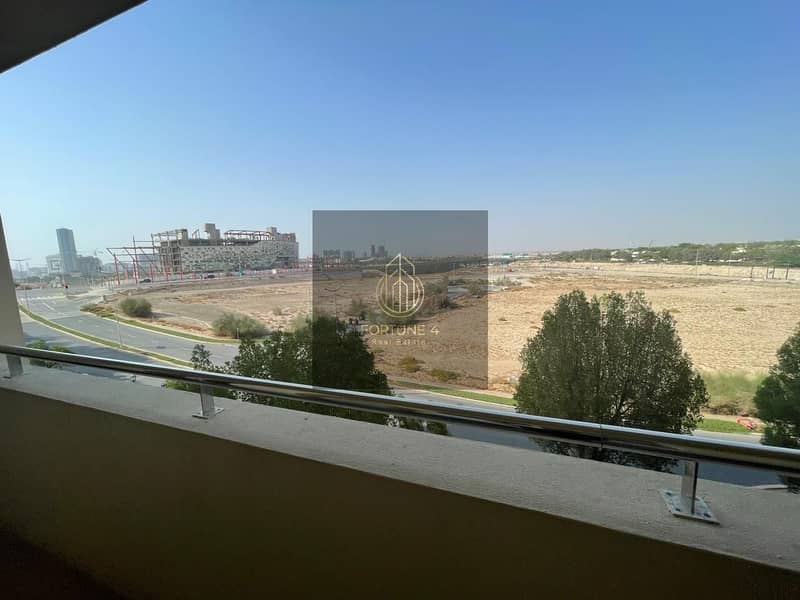 HOT OFFER | HUGE BALCONY | READY TO MOVE-IN HOT OFFER | HUGE BALCONY | READY TO MOVE-IN