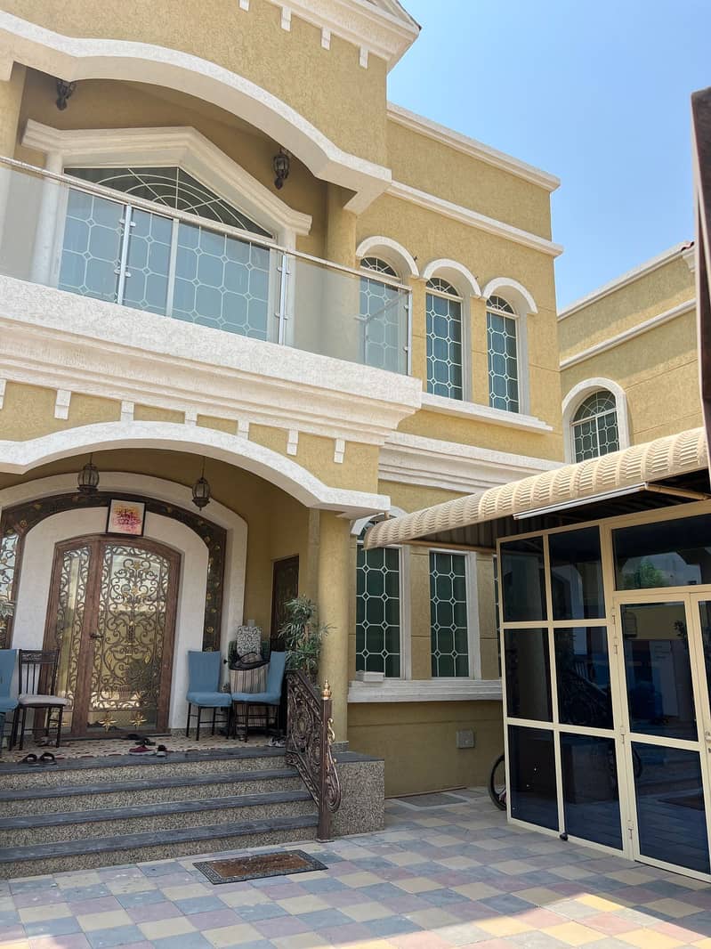 Luxury Villa/ 5 Bedroom 2 Majlis 5 car parking /prime Location Luxury Villa/ 5 Bedroom 2 Majlis 5 car parking /prime Location