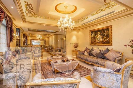 5 Bedroom Villa for Rent in Palm Jumeirah, Dubai - Living area