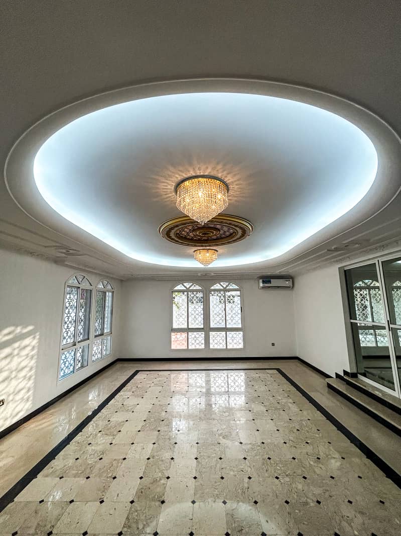 位于阿尔-菲什特 4 卧室的别墅 3700000 AED - 7851711 位于阿尔-菲什特 4 卧室的别墅 3700000 AED - 7851711