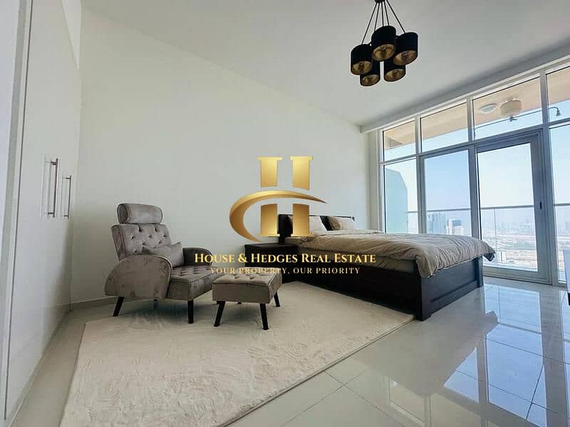 Marina Skyline View-Vacant Unit-Higher Floor. Marina Skyline View-Vacant Unit-Higher Floor.
