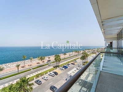 2 Bedroom Flat for Rent in Palm Jumeirah, Dubai - Sea view |Modern Finishing |Private Beach Access |