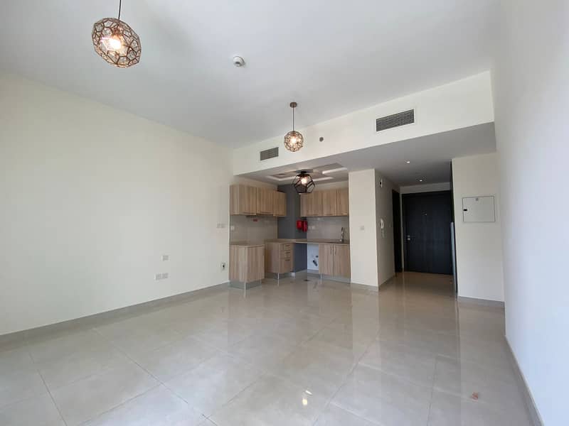 New Listing | High Floor | Unfurnished New Listing | High Floor | Unfurnished