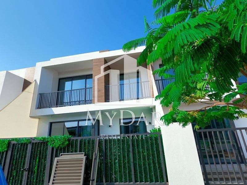 Furnished Luxury 3BR Townhouse | Private Pool | Marbellla