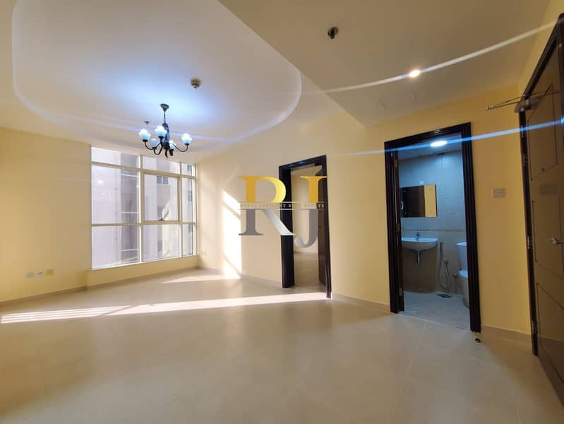 1BHK WIth Gym Pool Family Building Prime Location 1BHK WIth Gym Pool Family Building Prime Location
