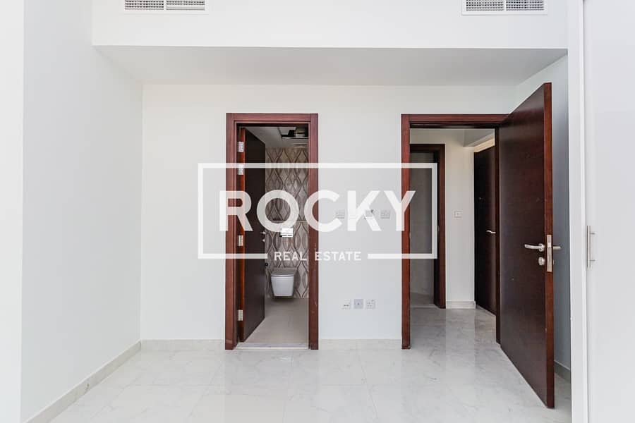 11 Liwan 2 - Al Hosam Building -51. JPG