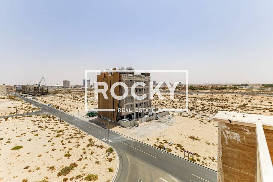 16 Liwan 2 - Al Hosam Building -56. JPG