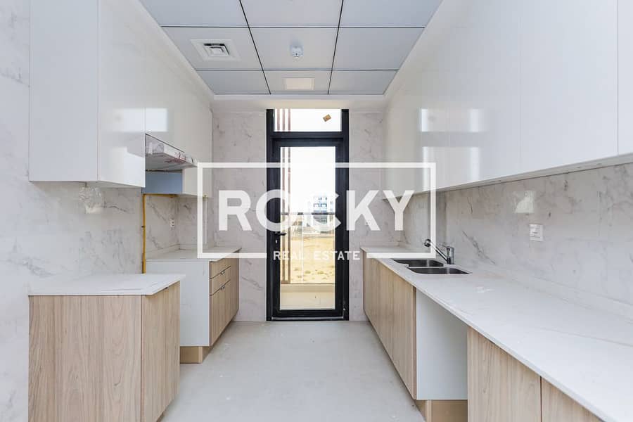 12 Liwan 2 - MH Residence -53. JPG