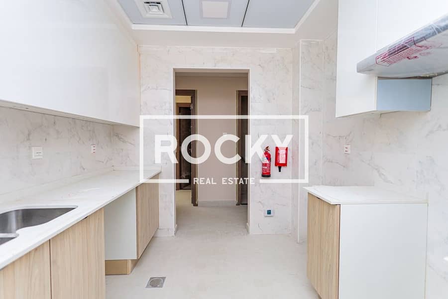 13 Liwan 2 - MH Residence -54. JPG