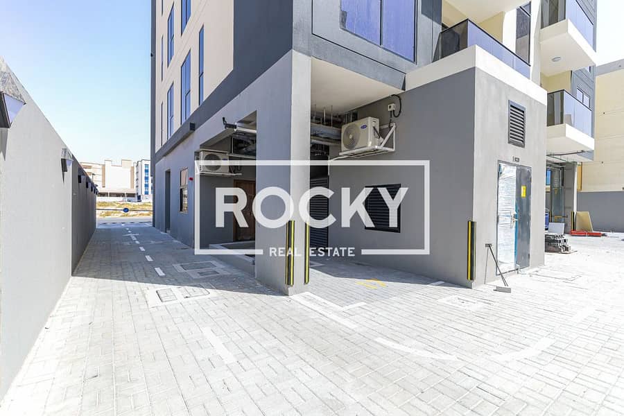 27 Liwan 2 - MH Residence -12. JPG