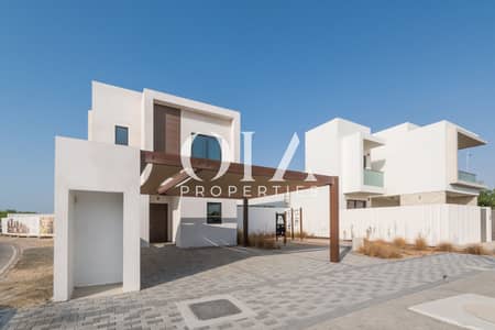 2 Bedroom Townhouse for Sale in Al Ghadeer, Abu Dhabi - Marvelous Townhouse | Spacious | Prime Location
