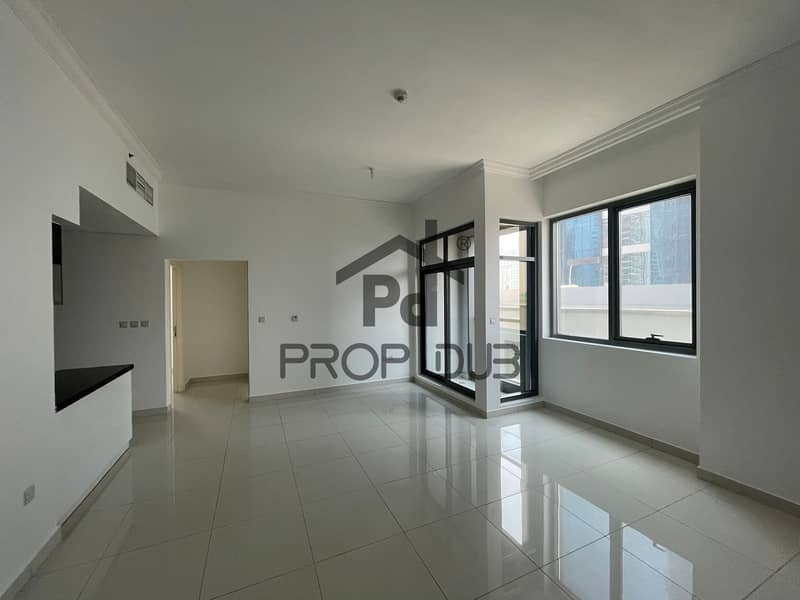 Spacious Unit | Prime location | Investment Deal Spacious Unit | Prime location | Investment Deal