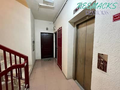 1 Bedroom Flat for Rent in Al Musalla, Sharjah - 1 B/R HALL FLAT AVAILABLE IN MUSALLAH AREA NEAR GRAND MALL
