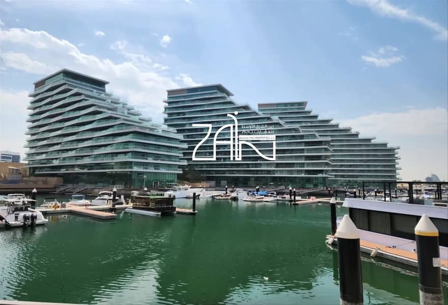 Luxurious Living 3BR Penthouse with Full Sea View Luxurious Living 3BR Penthouse with Full Sea View