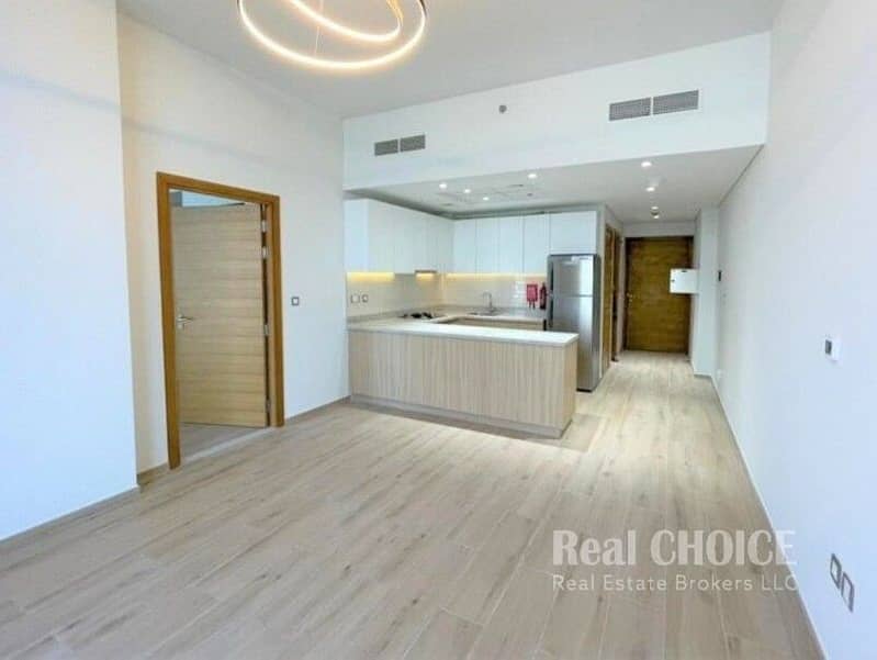 Spacious Layout | Near UAE Metro Station| Pool View Spacious Layout | Near UAE Metro Station| Pool View