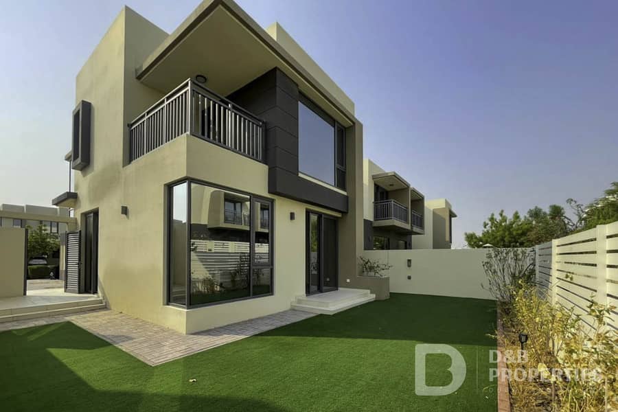 VACANT | BACK TO BACK | CLOSE TO PARK AND POOL VACANT | BACK TO BACK | CLOSE TO PARK AND POOL
