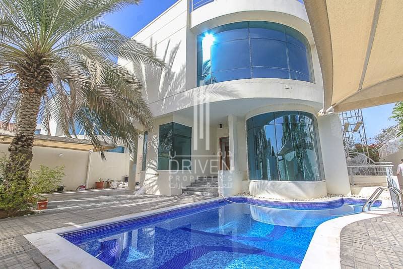 5 BR villa with swimming pool for rent