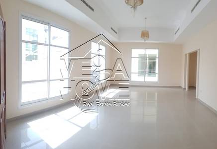 LUXURIOUS-5 BEDROOM VILLA IN COMPOUND W/4 PARKING LUXURIOUS-5 BEDROOM VILLA IN COMPOUND W/4 PARKING